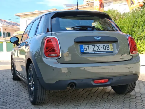 MINI 5 Portas One Auto 24