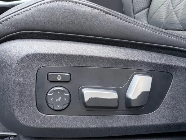 BMW X5 50 e xDrive Edição Desportiva M 38