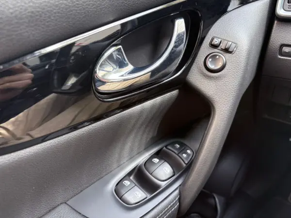 Nissan Qashqai 1.5 dCi N-Connecta Roda Suplente 33