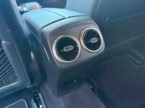 Mercedes-Benz CLA 200 d Shooting Brake AMG Line Aut. 57