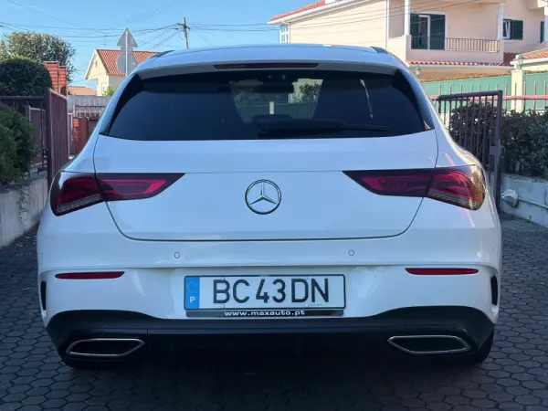 Mercedes-Benz CLA 200 d Shooting Brake AMG Line Aut. 5