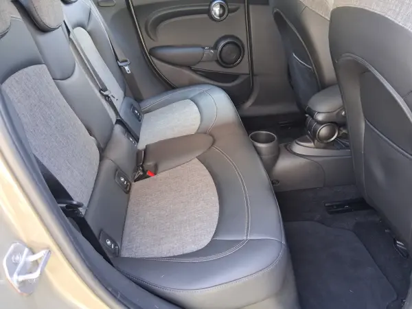 MINI 5 Portas One Auto 51