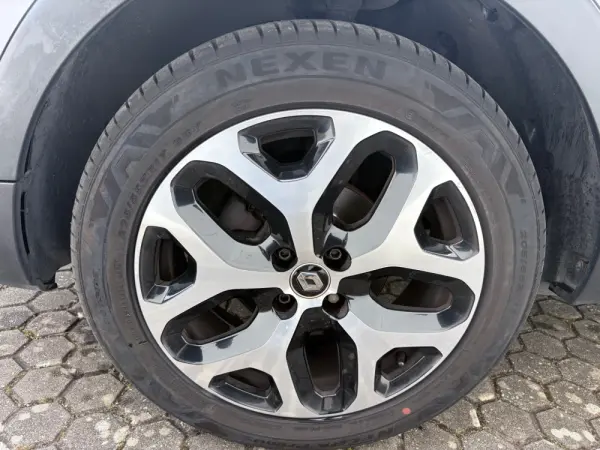 Renault Captur 0.9 TCE Exclusive 11