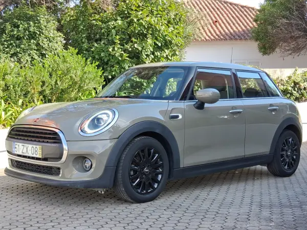 MINI 5 Portas One Auto 10