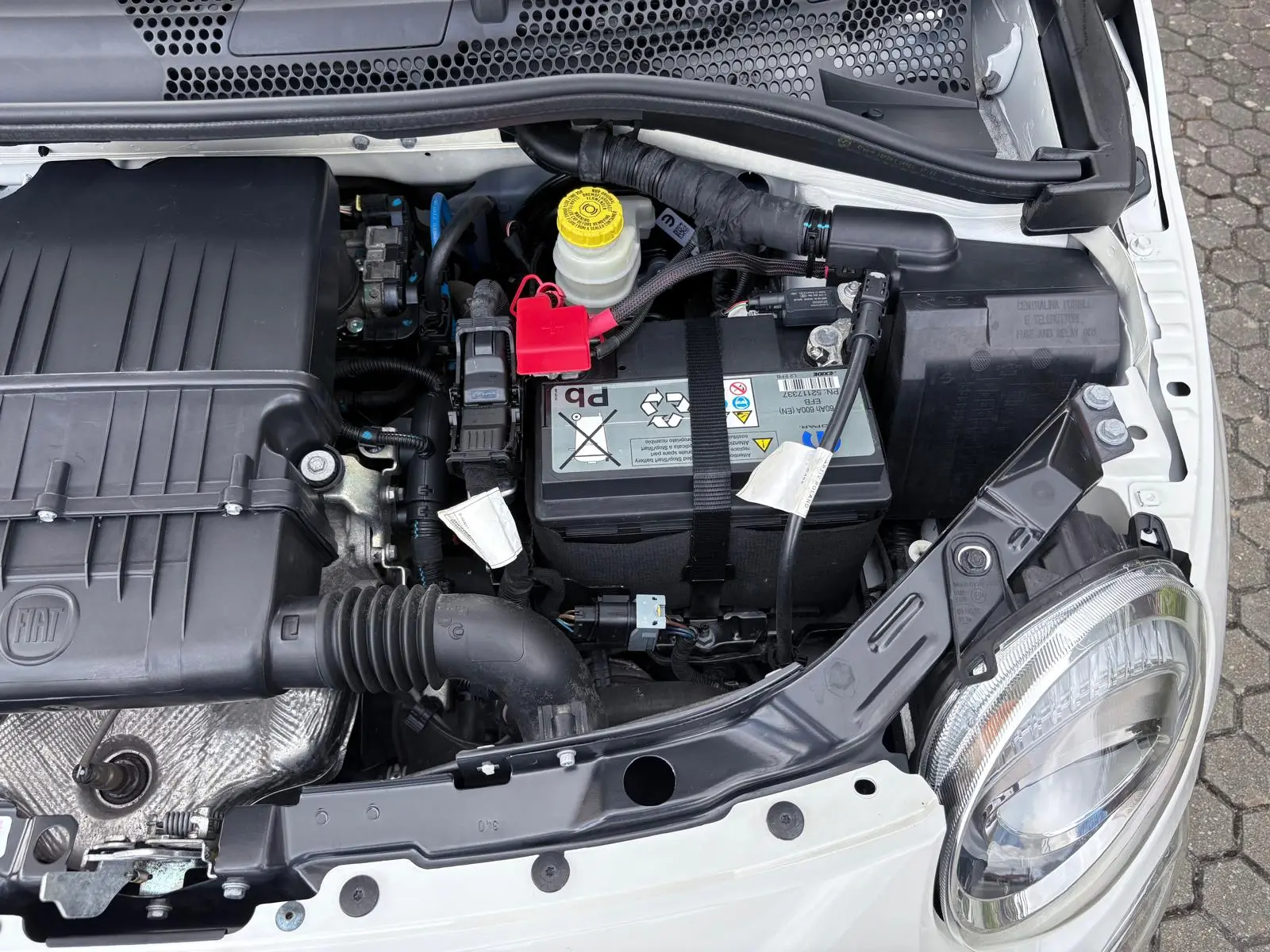 Fiat 500C 1.2 Lounge MTA 22