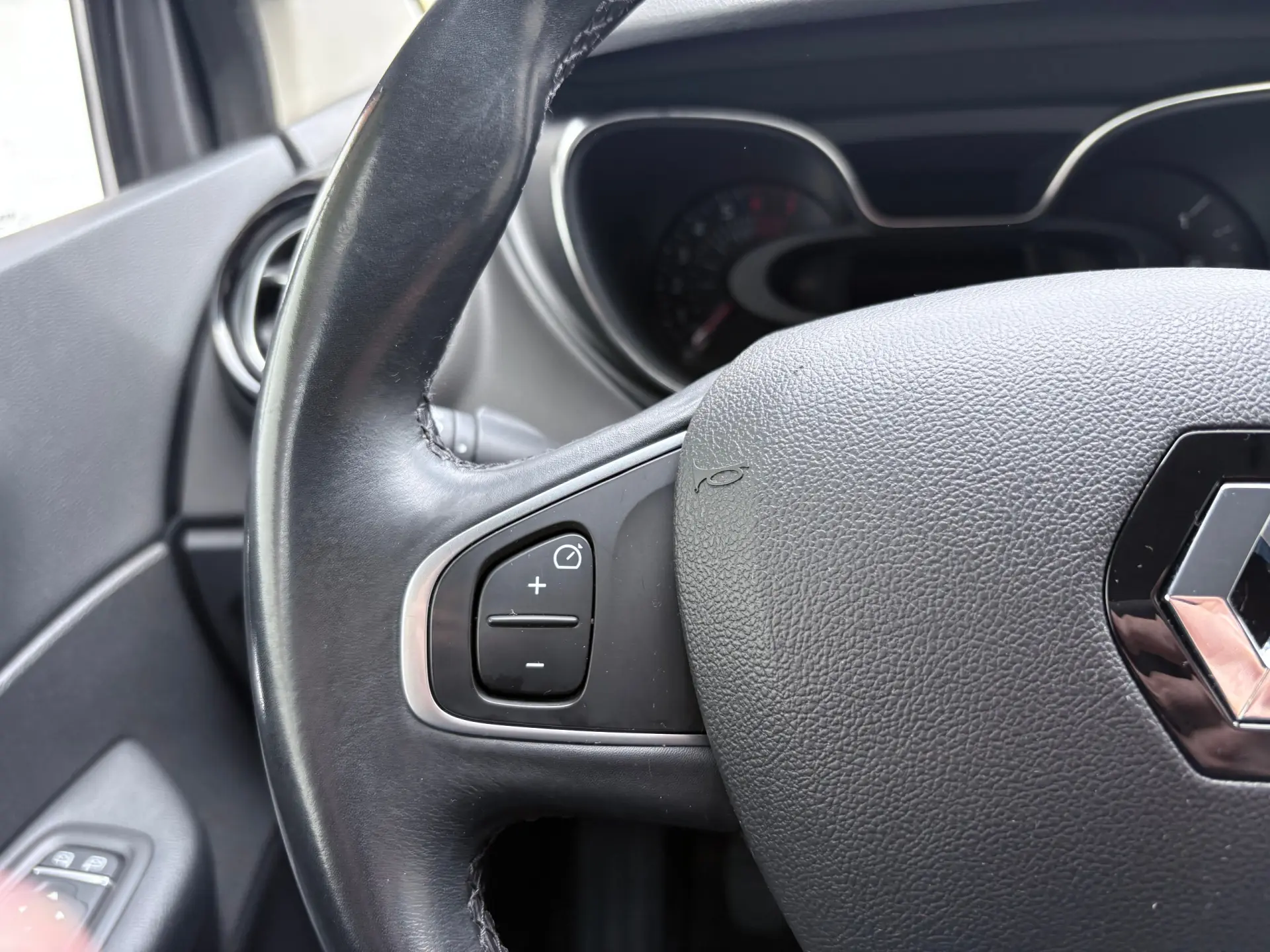 Renault Captur 0.9 TCE Exclusive 38