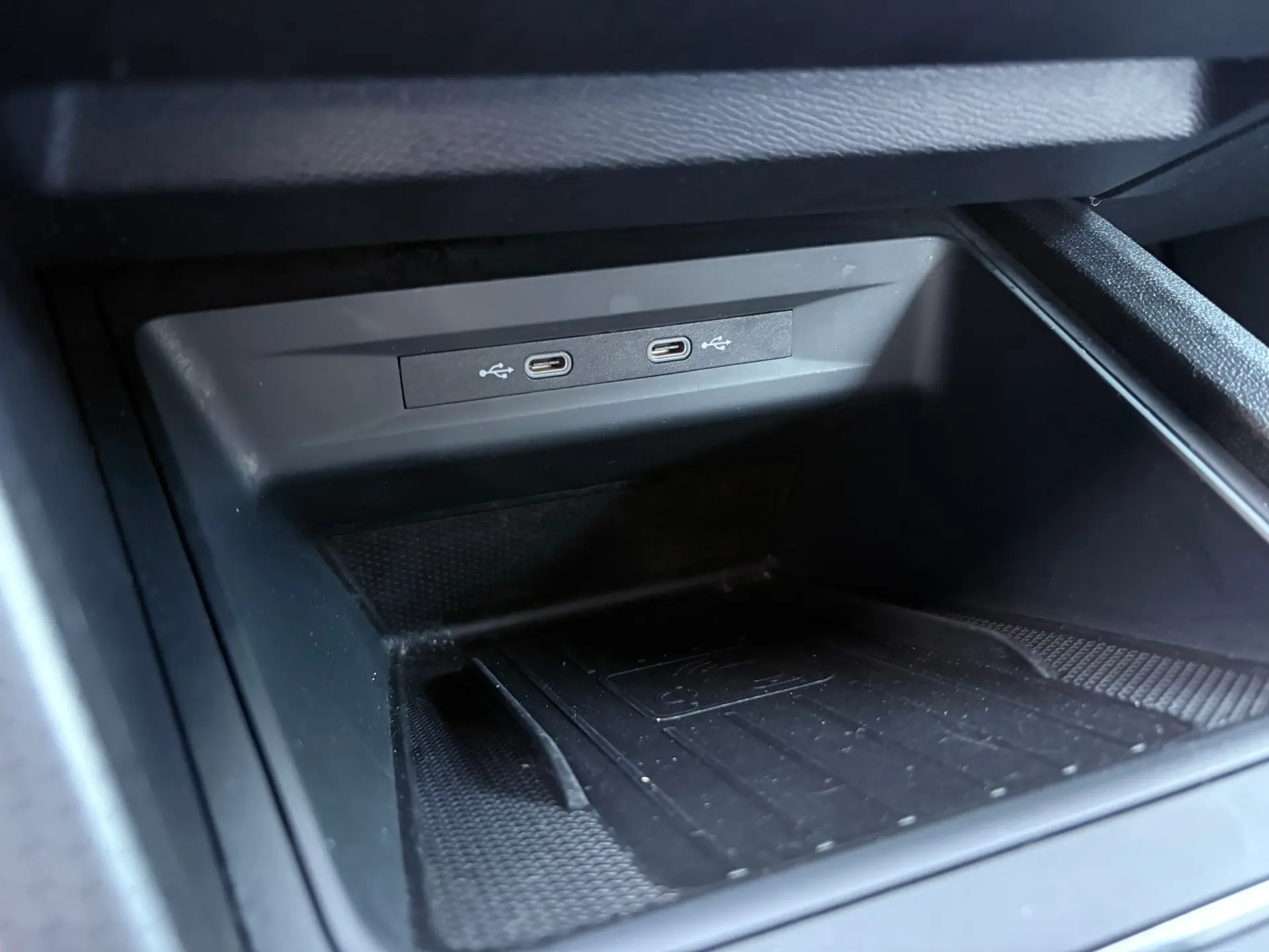 SEAT Leon ST 1.0 eTSI OPF DSG Style 46