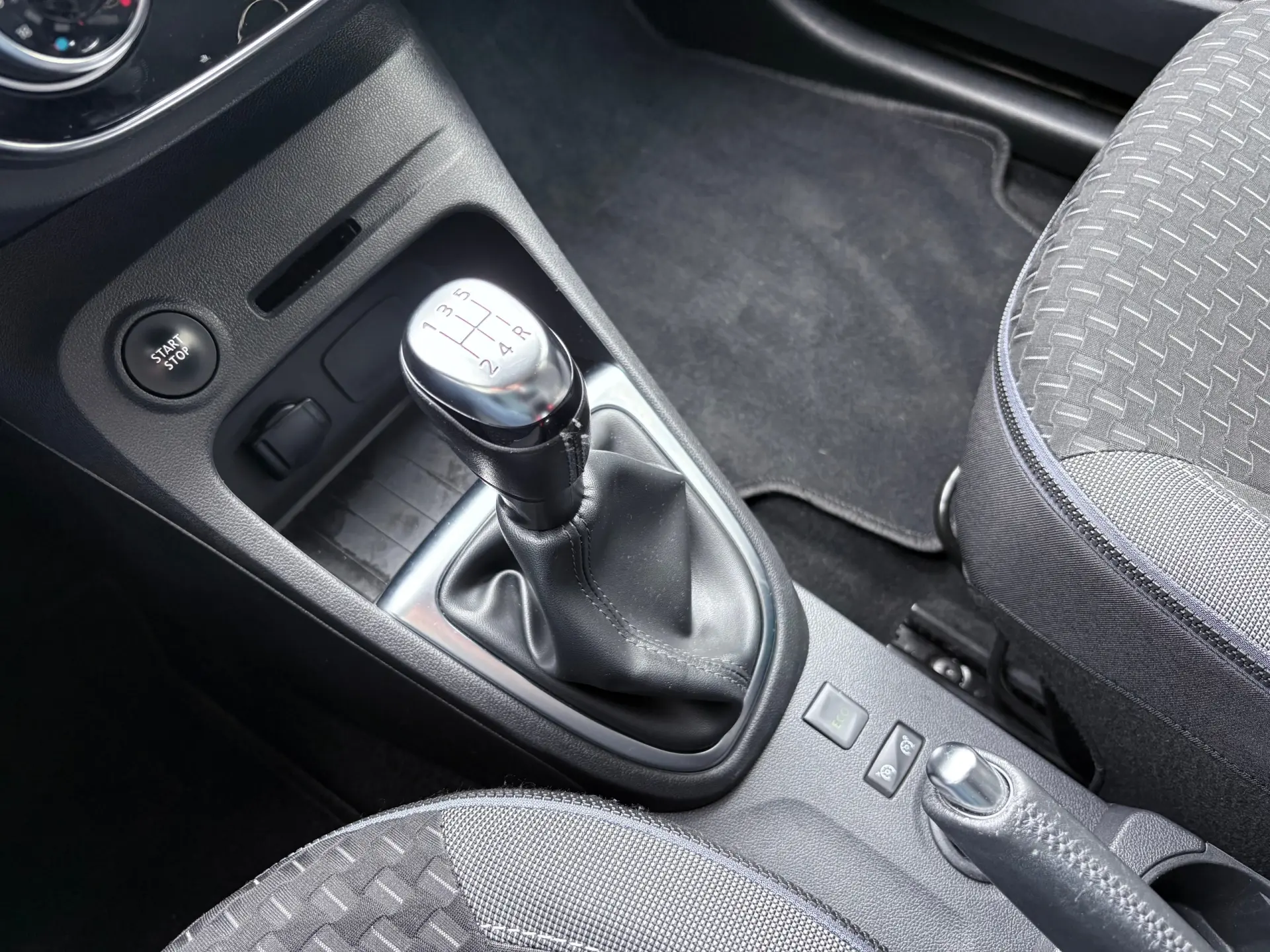 Renault Captur 0.9 TCE Exclusive 50