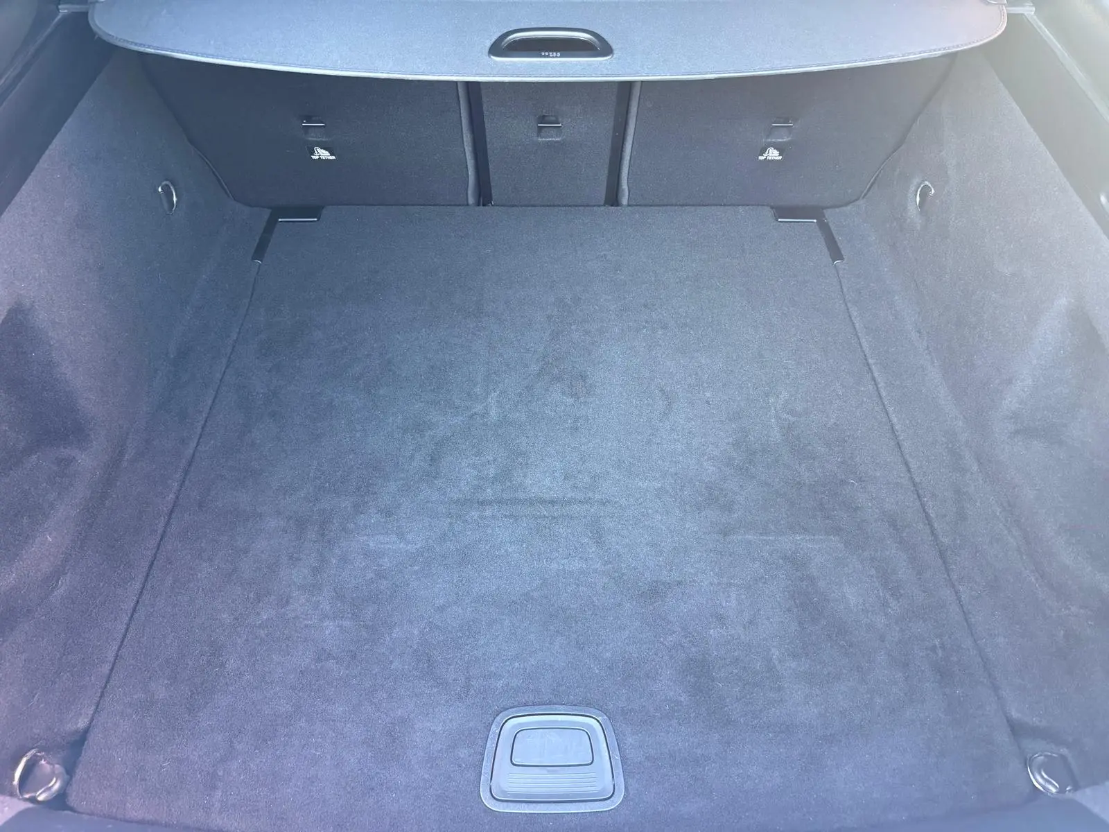 Mercedes-Benz CLA 200 d Shooting Brake AMG Line Aut. 28