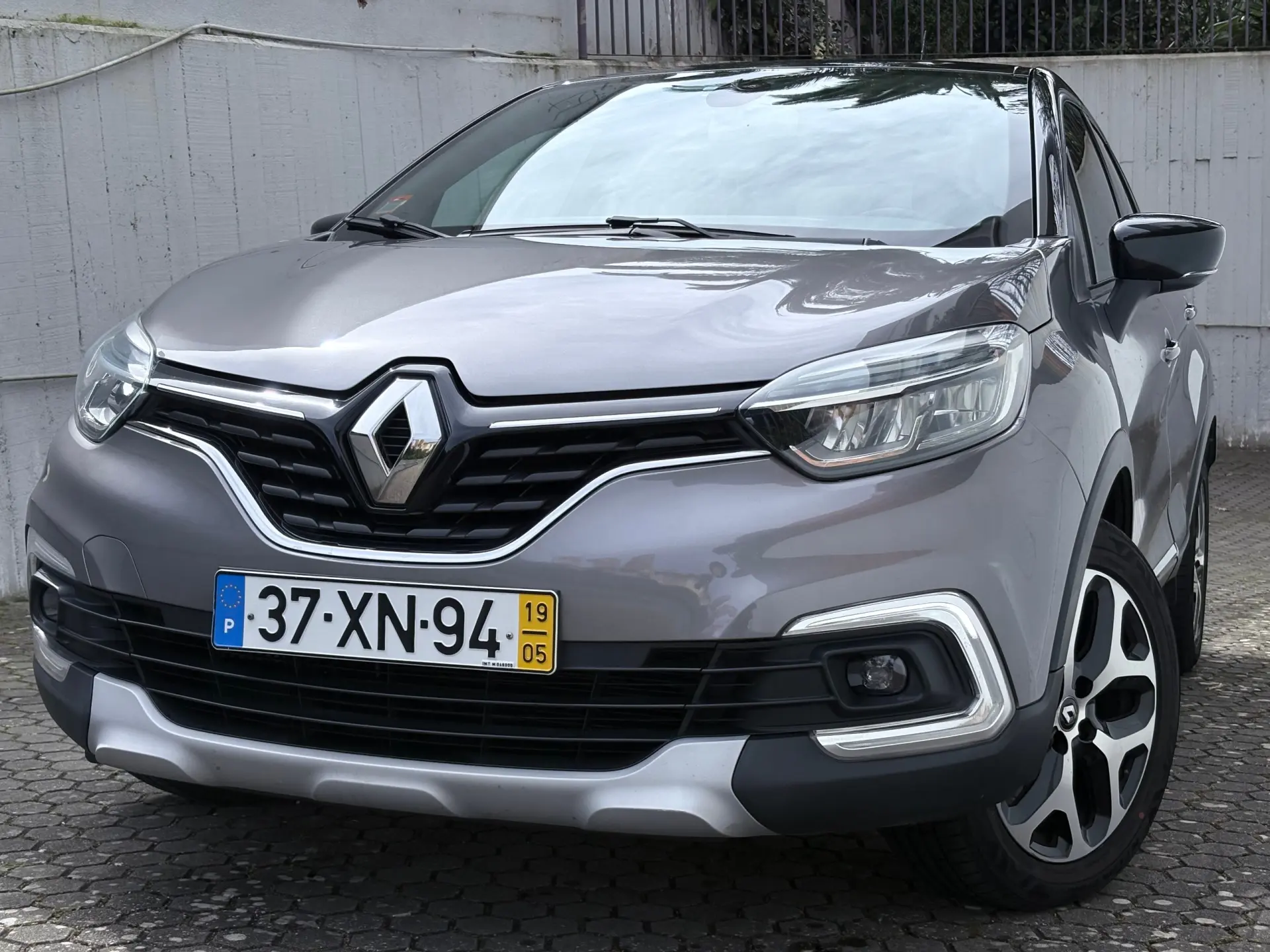 Renault Captur 0.9 TCE Exclusive 1