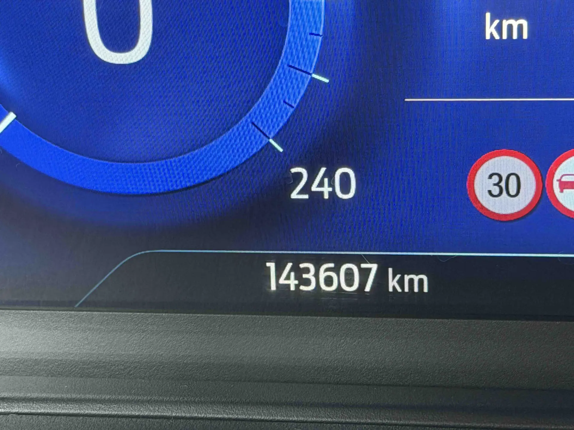 Ford Puma 1.0 EcoBoost MHEV ST-Line 8