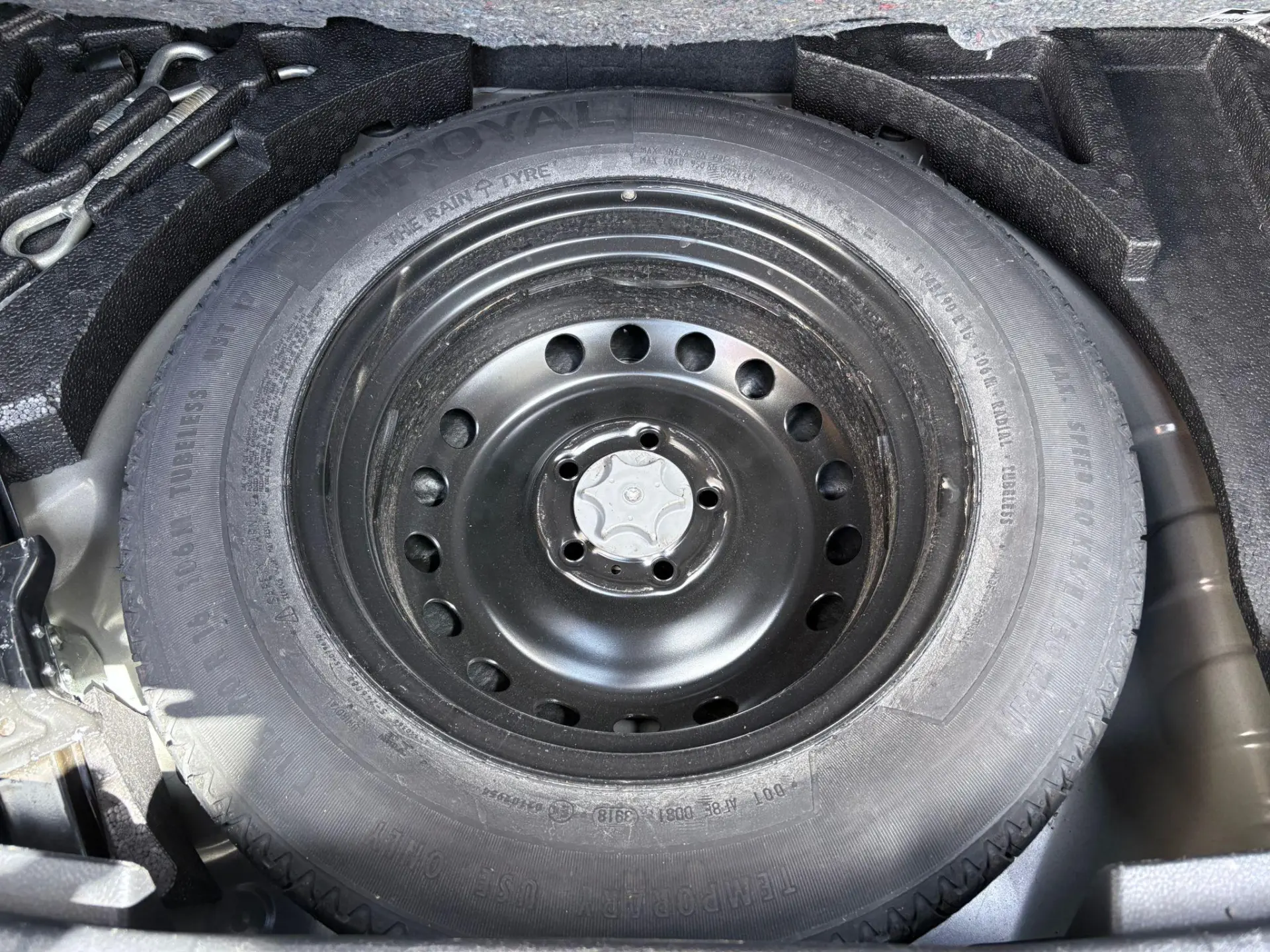 Nissan Qashqai 1.5 dCi N-Connecta Roda Suplente 8