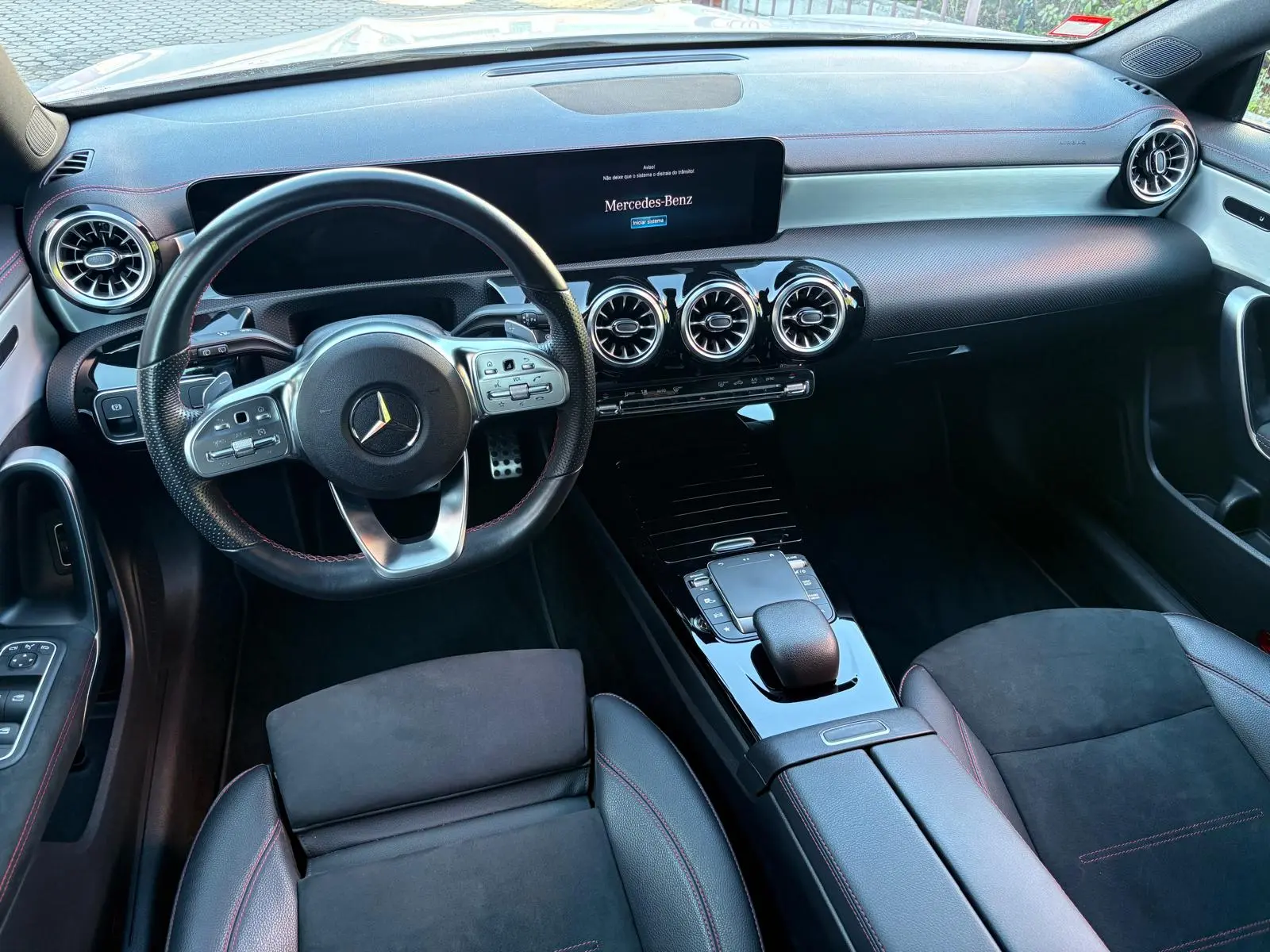 Mercedes-Benz CLA 200 d Shooting Brake AMG Line Aut. 29