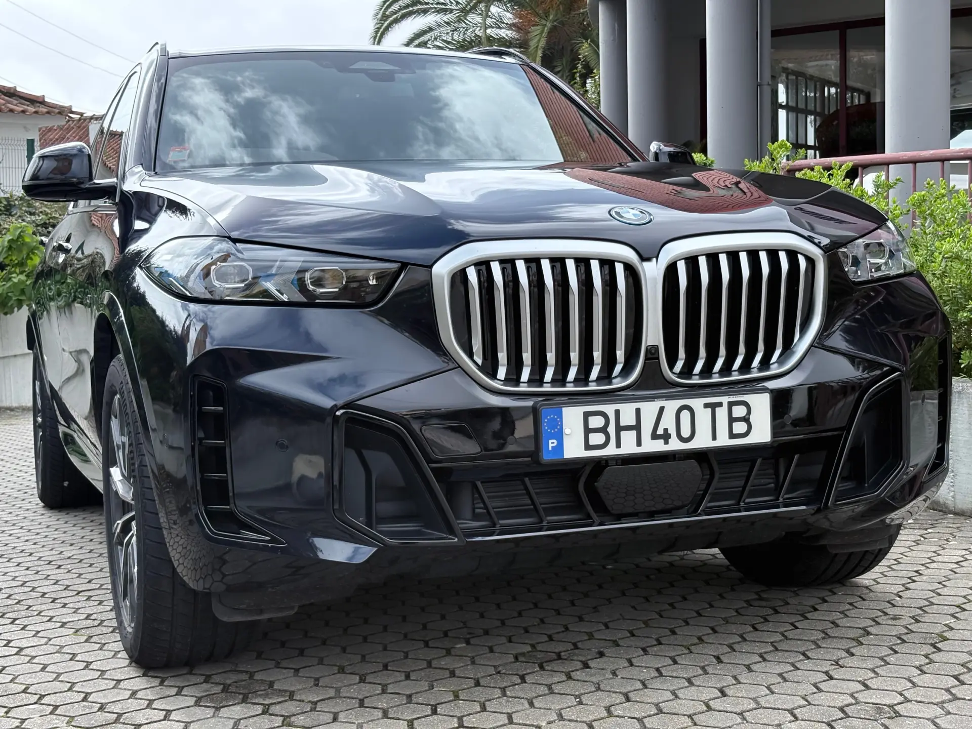 BMW X5 50 e xDrive Edição Desportiva M 9