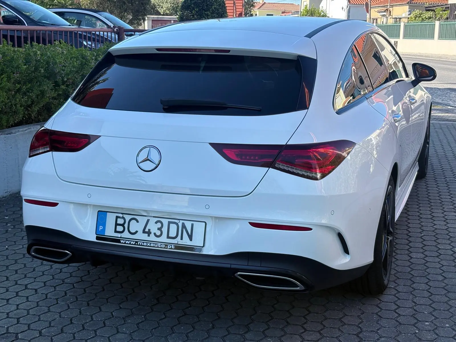 Mercedes-Benz CLA 200 d Shooting Brake AMG Line Aut. 19