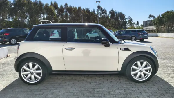 MINI 3 Portas Cooper D 3