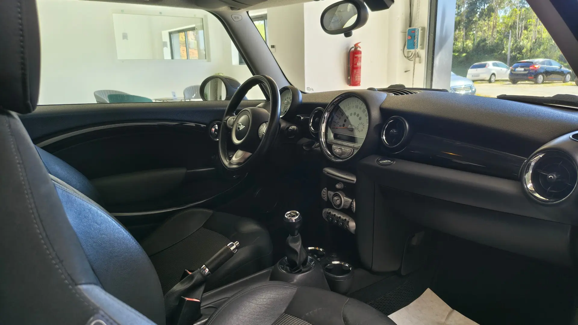 MINI 3 Portas Cooper D 21