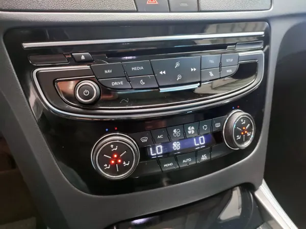 Peugeot 508 SW 1.6 BlueHDi Allure 37