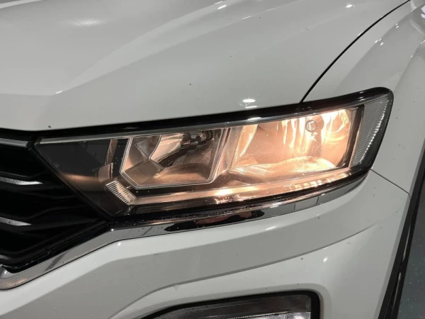Volkswagen T-Roc 10