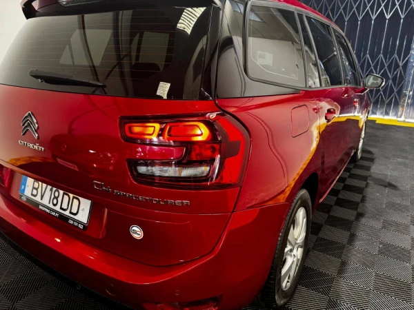 Citroën Grand C4 Spacetourer 8