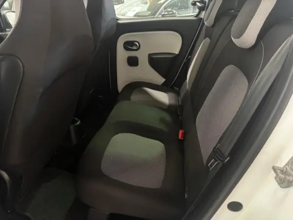 Renault Twingo SCe 70 S&S Intens 26