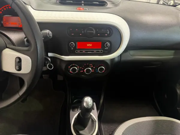 Renault Twingo SCe 70 S&S Intens 22