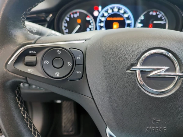 Opel Insignia 1.6 CDTI BUSINESS 23