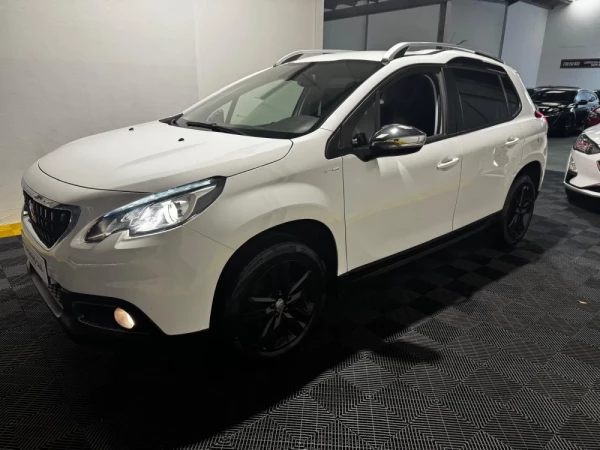Peugeot 2008 5