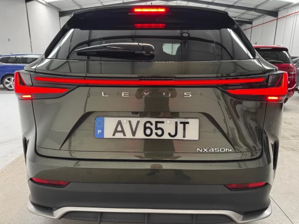 Lexus NX 450h+ 8