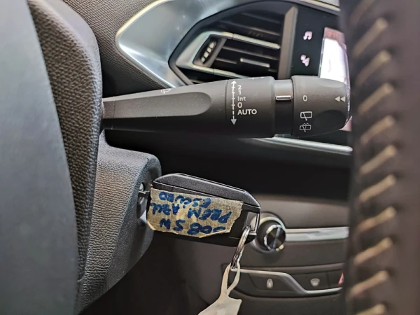 Peugeot 308 SW 1.5 BlueHDi Allure 26