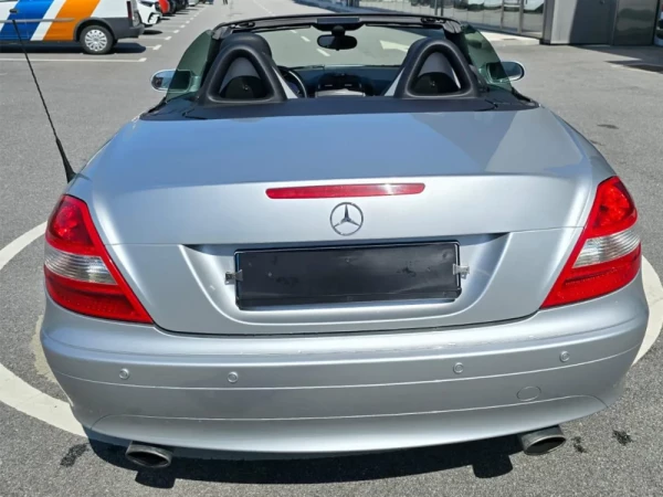 Mercedes-Benz SLK 200 8