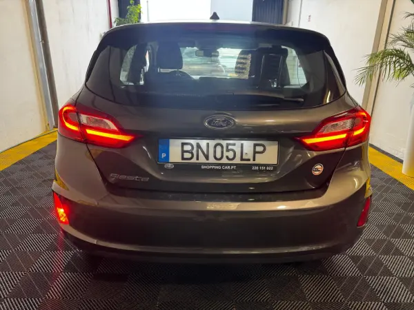 Ford Fiesta 1.5 TDCi Titanium 8