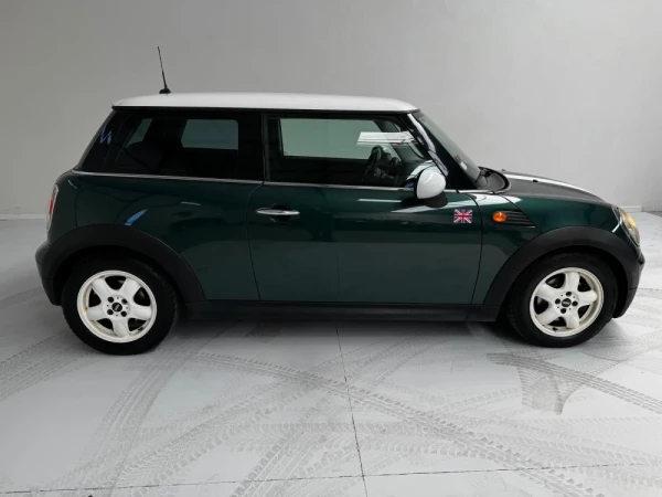 MINI 3 Portas Cooper D 8