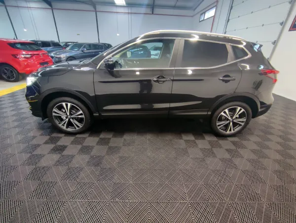Nissan Qashqai 1.5 dCi TEKNA 6