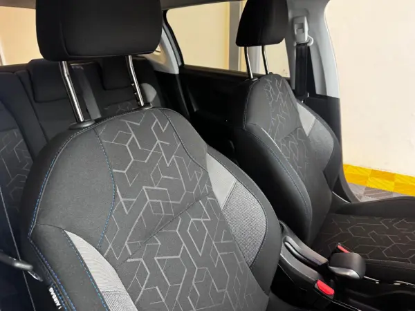 Peugeot 2008 1.2 PureTech Allure 39