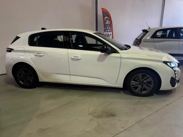 Peugeot 308 1.5 BlueHDi Active 9