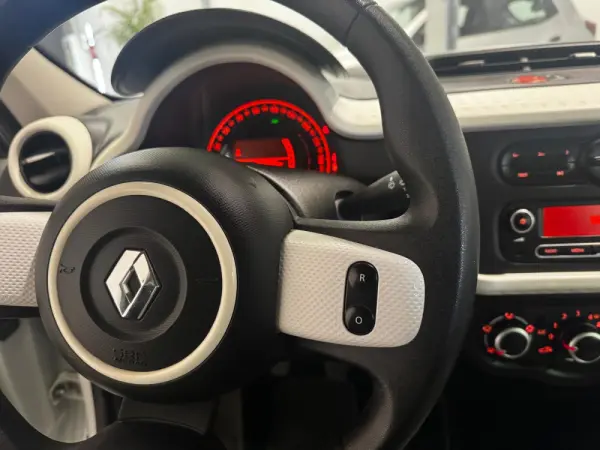 Renault Twingo SCe 70 S&S Intens 19
