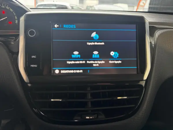 Peugeot 2008 1.2 PureTech Allure 32