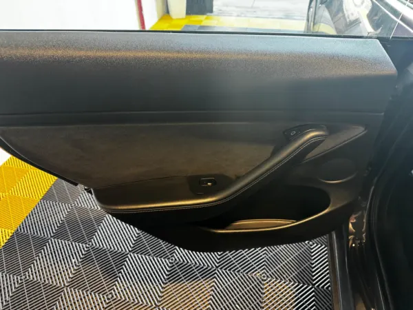 Tesla Model 3 Tração Traseira 30