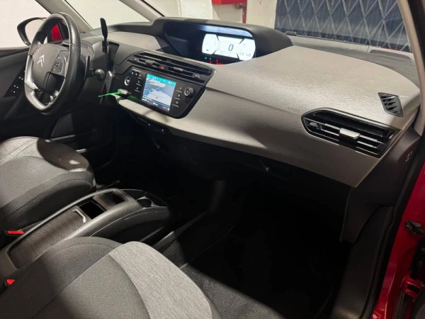 Citroën Grand C4 Spacetourer 19