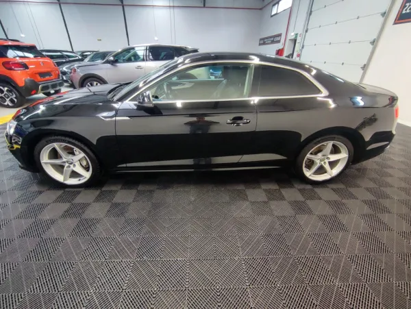 Audi A5 2.0 TDi quattro S tronic S-line 5