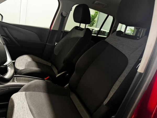 Citroën Grand C4 Spacetourer 21