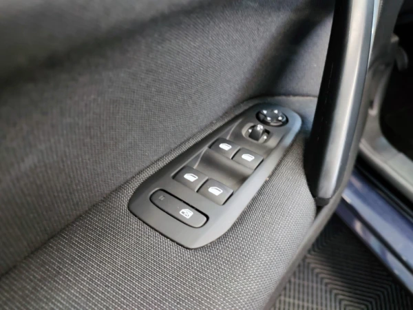 Peugeot 308 SW 1.5 BlueHDi Allure 74