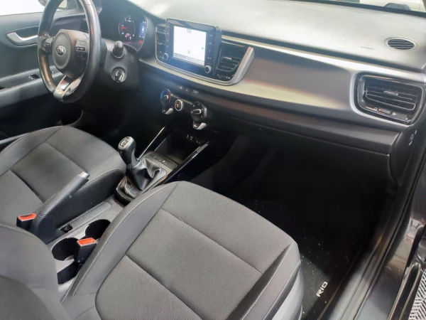 Kia Rio 1.4 CRDi 90 Platinum Edition 35