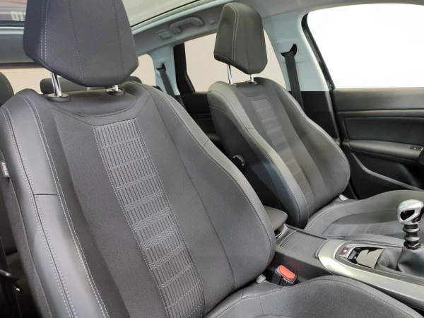 Peugeot 308 SW 1.5 BlueHDi Allure 54