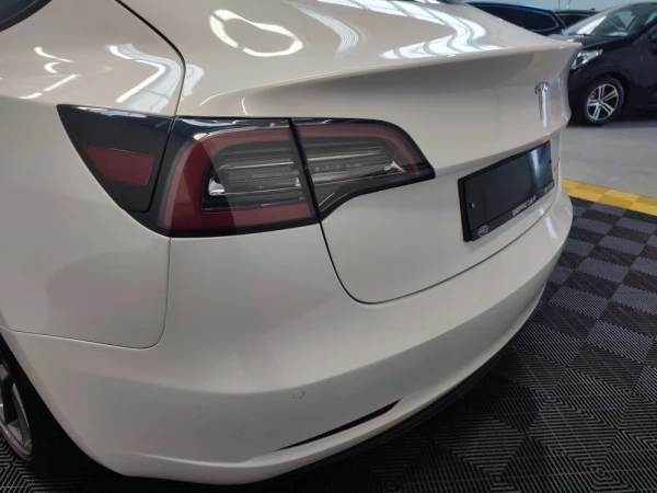 Tesla Model 3 13