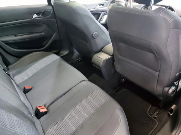 Peugeot 308 SW 1.5 BlueHDi Allure 46