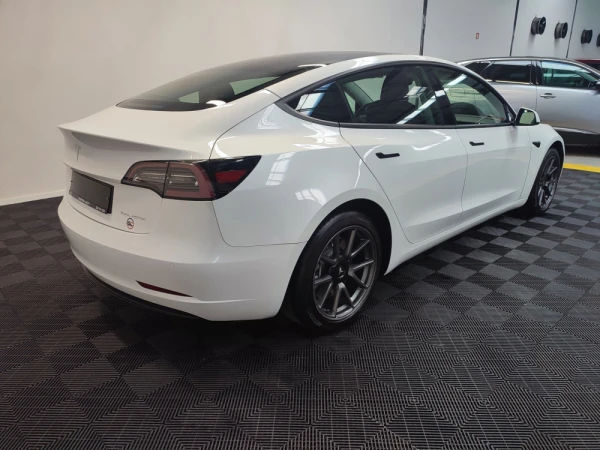 Tesla Model 3 12