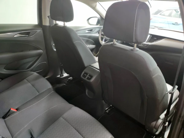 Opel Insignia 1.6 CDTI BUSINESS 45