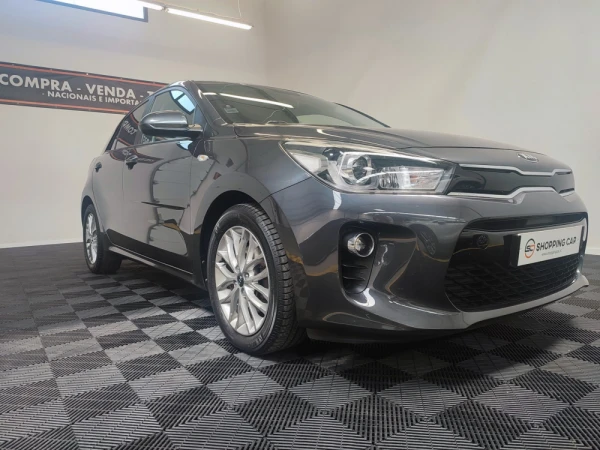 Kia Rio 1.4 CRDi 90 Platinum Edition 9